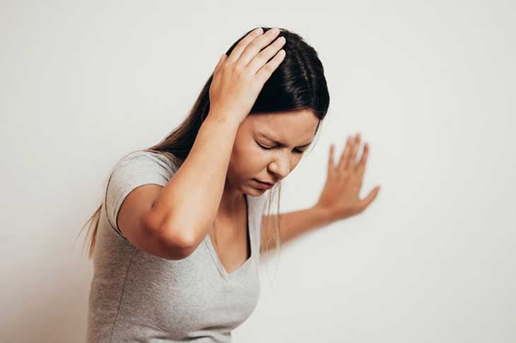 Chóng mặt là 1 trong những tác dụng phụ phổ biến khi dùng Ultracet