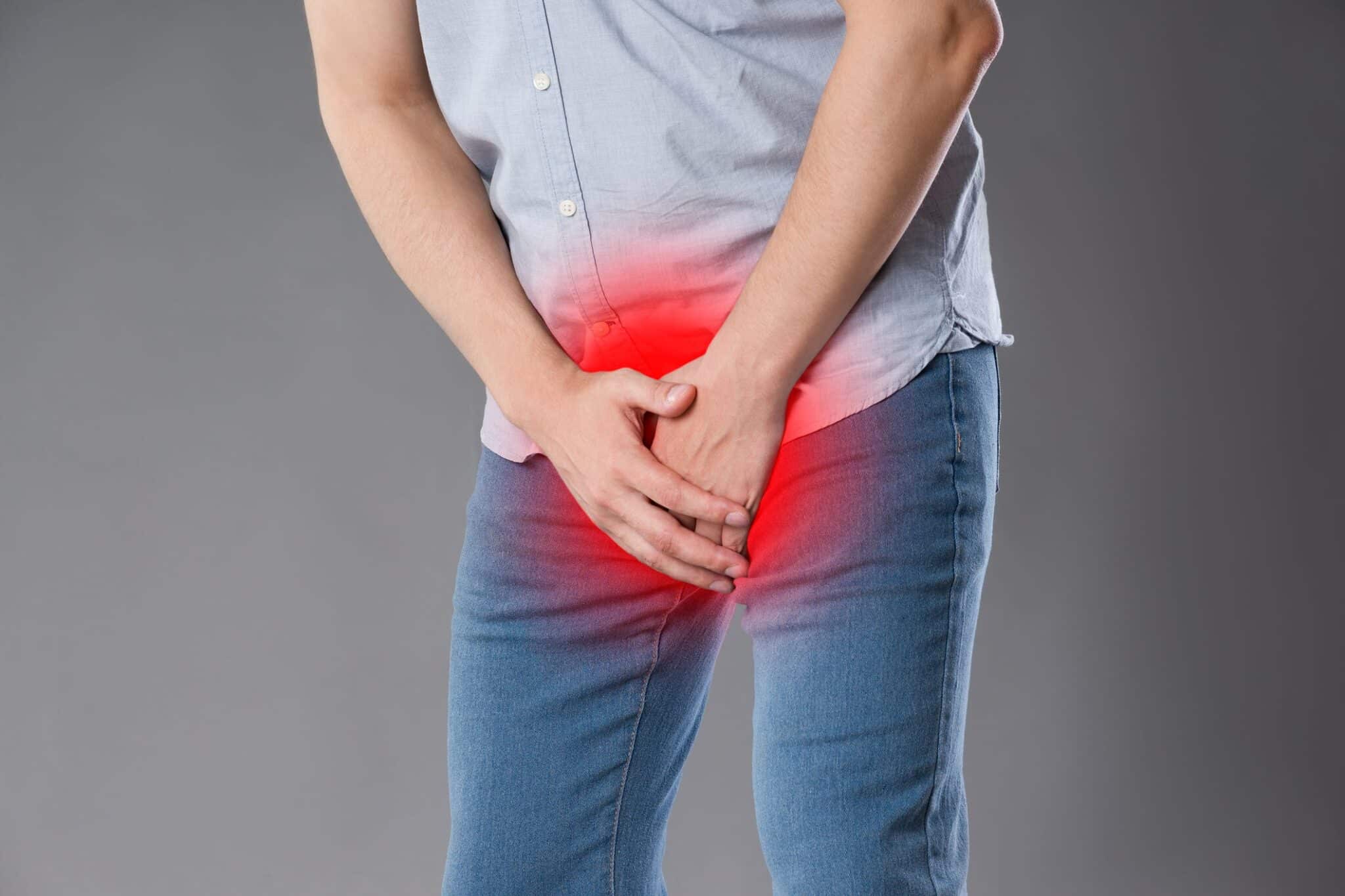 Các vấn đề liên quan tinh hoàn đều có thể gây giảm nồng độ androgen - testosterone