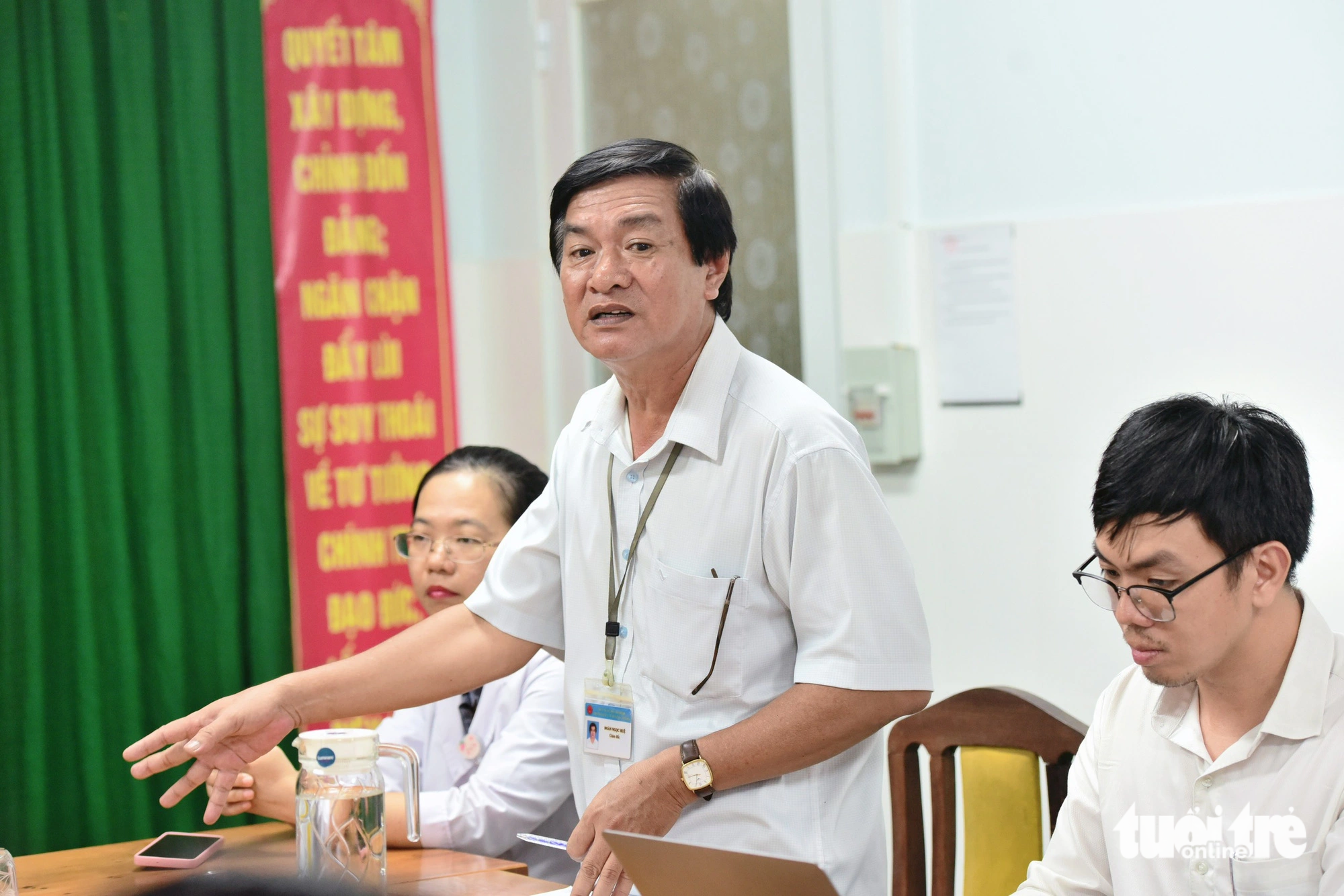 Bác sĩ Đoàn Ngọc Huệ - giám đốc Trung tâm Y tế kiêm giám đốc Bệnh viện huyện Cần Giờ - Ảnh: DUYÊN PHAN