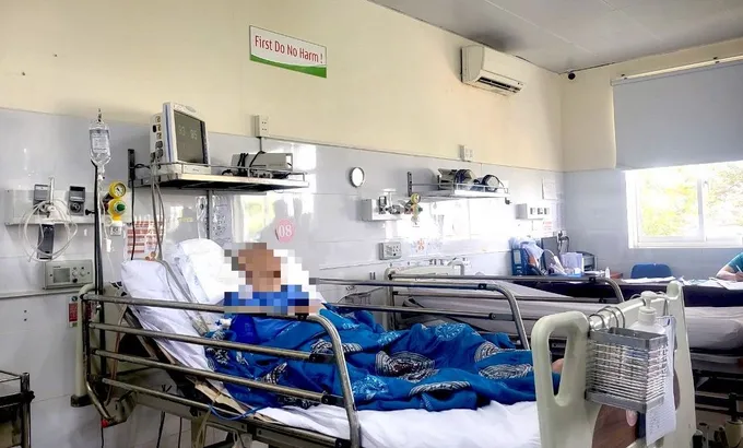 Phòng hồi sức tim mạch, Bệnh viện Lê Văn Thịnh - nơi điều trị cho bệnh nhân nhiễm độc Xyanua z5604714354598_0cf652d26f77029efeddd702af9d641e_censored.jpg