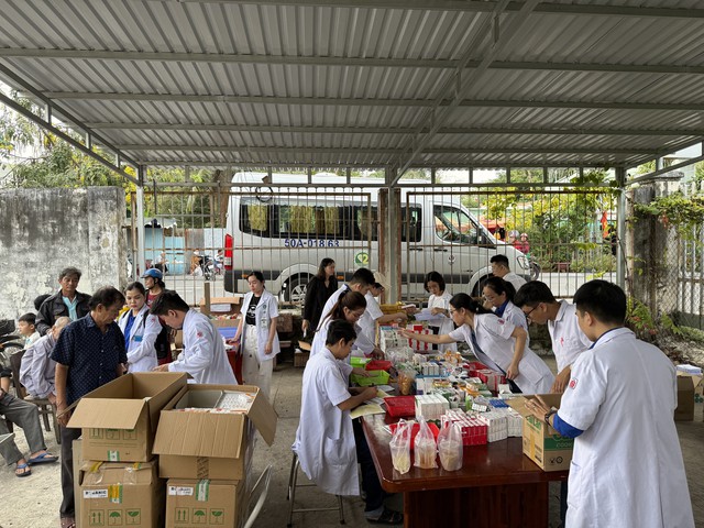 Tương Thân Tương Ái Nơi Biên Giới: Ngày Hội Khám Chữa Bệnh Miễn Phí Tại Gò Dầu- Ảnh 5.